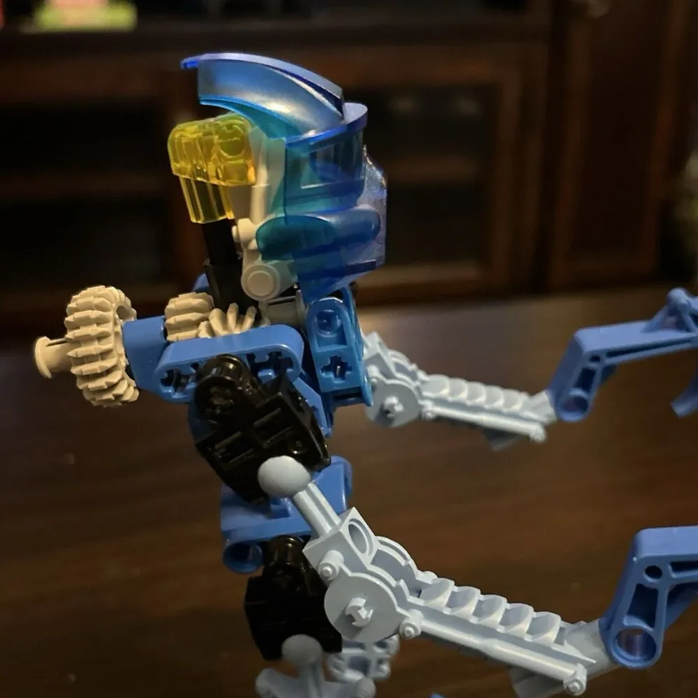 LEGO Bionicle Toa Gali 8533 Mata Original 2001 Figure Complete No Canister